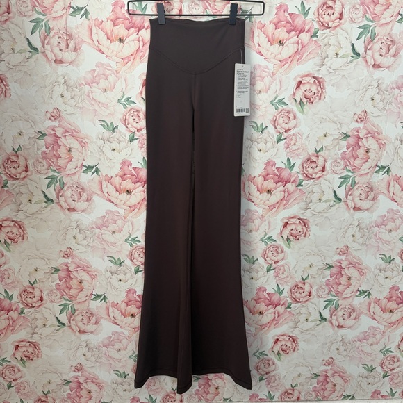 173-$75*FREE SHIPPING*NWTLululemon Wunder Under Smooth Ultra Flared HR Yoga Pant - Picture 2 of 6